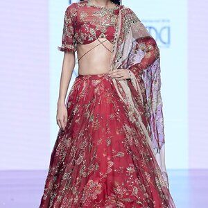 Mahima Mahajan Red Organza lehenga